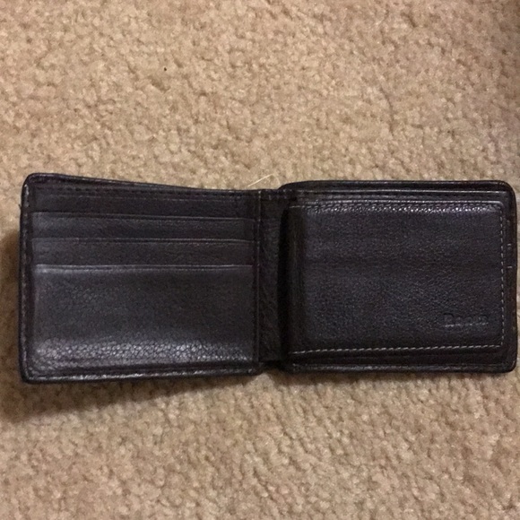 Roots Canada Mens leather wallet - Picture 3 of 8